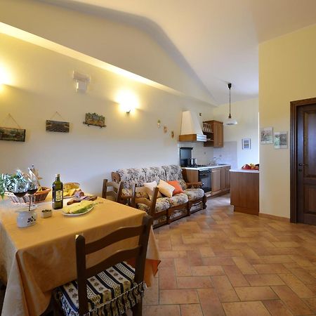Agriturismo San Severo Passignano sul Trasimeno Oda fotoğraf